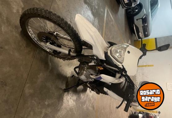 Motos - Motomel Skua 150 2023 Nafta 13000Km - En Venta