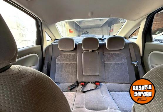 Autos - Fiat Linea 2010 Nafta 173000Km - En Venta