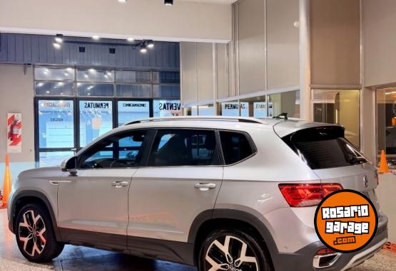 Autos - Volkswagen TAOS HIGHLINE 2025 Nafta 37000Km - En Venta