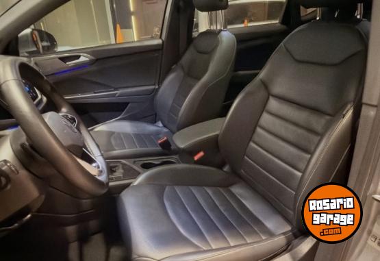 Autos - Volkswagen TAOS HIGHLINE 2025 Nafta 37000Km - En Venta