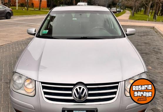 Autos - Volkswagen Bora 2.0 2011 Nafta 300000Km - En Venta