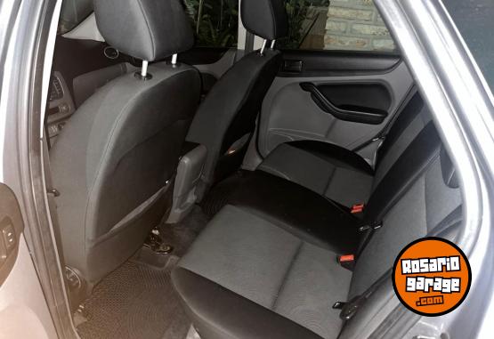 Autos - Ford Focus 2012 GNC 160000Km - En Venta