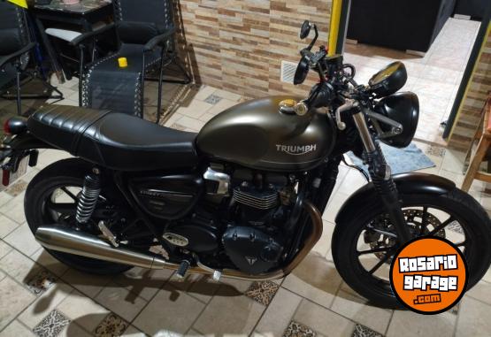 Motos - Triumph Srteet Twin 900 2022 Nafta 39000Km - En Venta