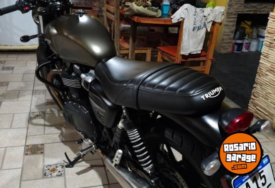 Motos - Triumph Srteet Twin 900 2022 Nafta 39000Km - En Venta