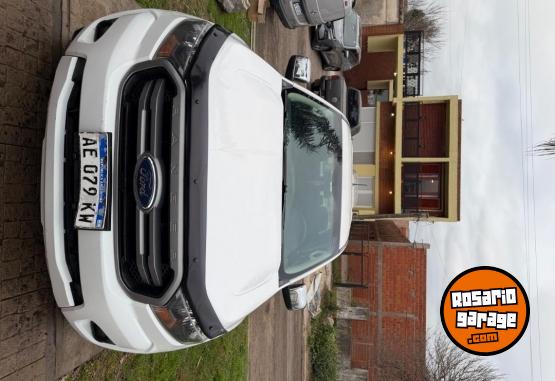 Camionetas - Ford Ranger xls 2020 Diesel 188000Km - En Venta