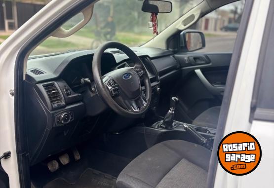 Camionetas - Ford Ranger xls 2020 Diesel 190000Km - En Venta