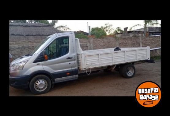 Camiones y Grúas - Vendo ford transi - En Venta