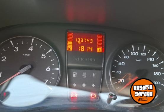 Autos - Renault Clio pack plus 2011 Nafta 133000Km - En Venta
