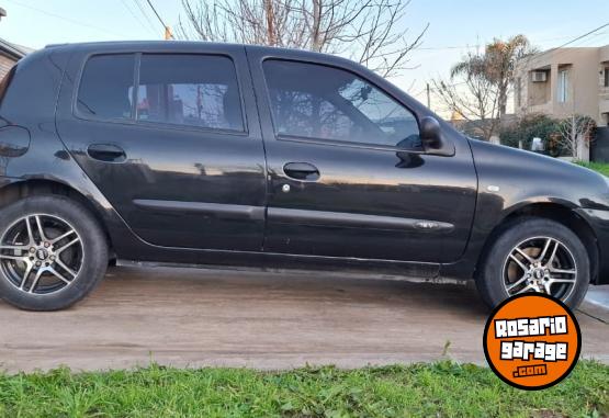 Autos - Renault Clio pack plus 2011 Nafta 133000Km - En Venta