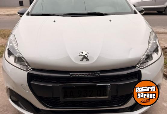 Autos - Peugeot 208 gt 2017 Nafta 98600Km - En Venta