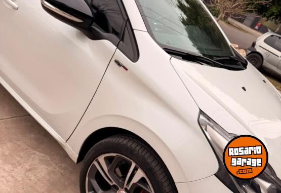 Autos - Peugeot 208 gt 2017 Nafta 98600Km - En Venta