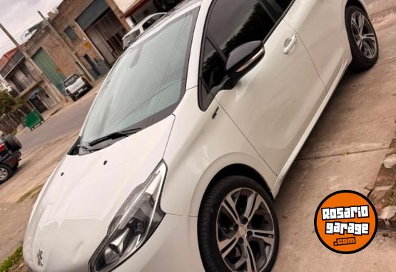 Autos - Peugeot 208 gt 2017 Nafta 98600Km - En Venta