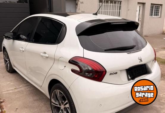 Autos - Peugeot 208 gt 2017 Nafta 98600Km - En Venta
