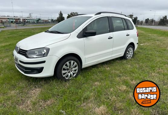Autos - Volkswagen Suran 2012 Nafta 135000Km - En Venta