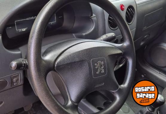 Utilitarios - Peugeot Partner hdi 1ra mano perm 2021 Diesel 122000Km - En Venta