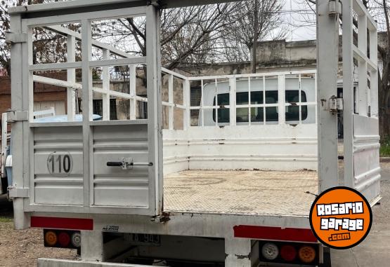Camiones y Grúas - Caja de carga - En Venta