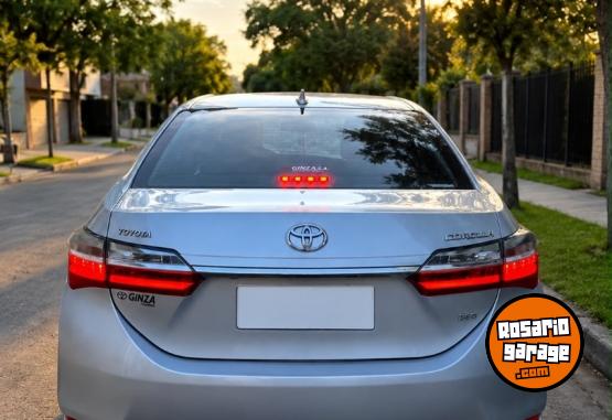 Autos - Toyota 1.8 SEG 2017 Nafta 92800Km - En Venta