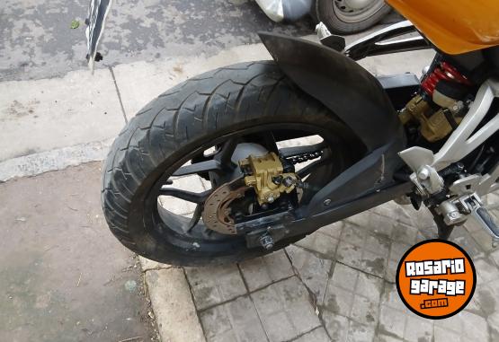 Motos - Bajaj Rouser ns 200 2014 Nafta 18593Km - En Venta