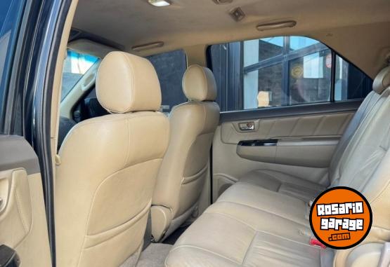 Camionetas - Toyota Hilux SW4 SRV 4x4 2012 Diesel 208000Km - En Venta