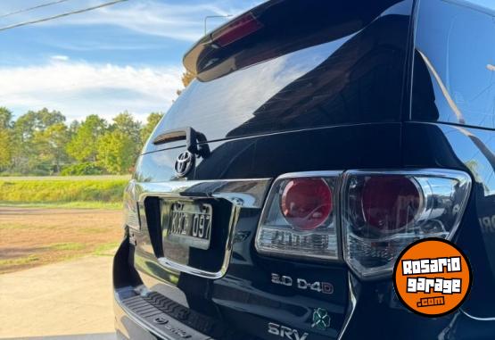 Camionetas - Toyota Hilux SW4 SRV 4x4 2012 Diesel 208000Km - En Venta
