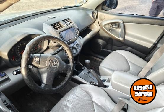 Camionetas - Toyota Rav 4x4 cuero 2010 GNC 238000Km - En Venta