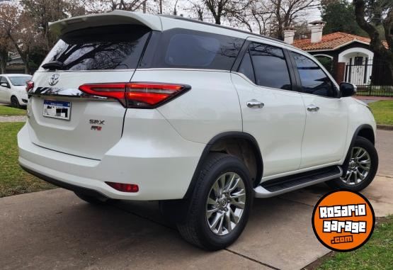 Camionetas - Toyota SW4 2021 Diesel 180000Km - En Venta