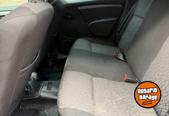 Autos - Renault DUSTER 1.6 CONFORT PLUS 2013 Nafta 128000Km - En Venta