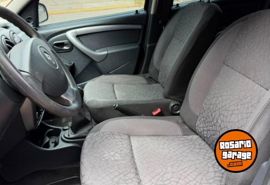 Autos - Renault DUSTER 1.6 CONFORT PLUS 2013 Nafta 128000Km - En Venta