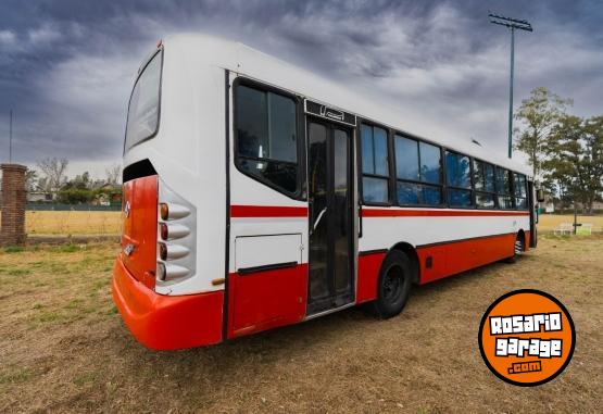 Camiones y Grúas - Colectivos Mercedes Benz OH1618 - Carroceria Metalpar Iguazu - En Venta
