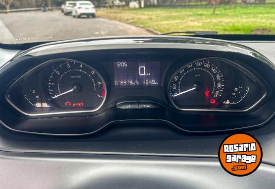 Autos - Peugeot 208 2015 Nafta 79379Km - En Venta