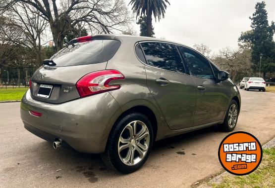 Autos - Peugeot 208 2015 Nafta 79379Km - En Venta