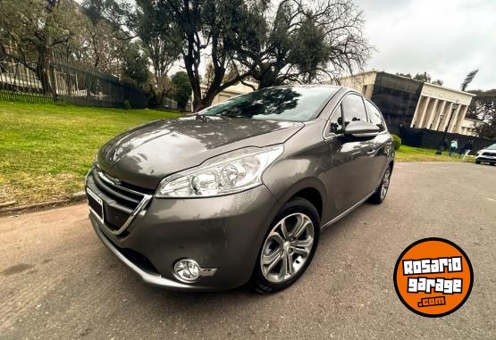 Autos - Peugeot 208 2015 Nafta 79379Km - En Venta