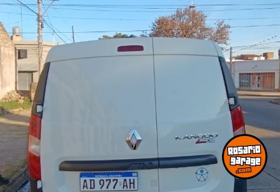 Utilitarios - Renault Kangoo 2019 GNC 154000Km - En Venta