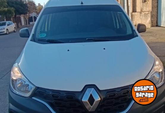 Utilitarios - Renault Kangoo 2019 GNC 154000Km - En Venta