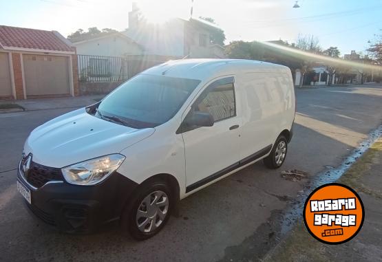 Utilitarios - Renault Kangoo 2019 GNC 154000Km - En Venta