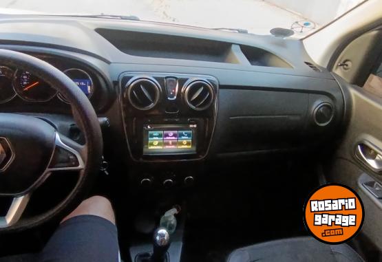 Utilitarios - Renault Kangoo 2019 GNC 154000Km - En Venta
