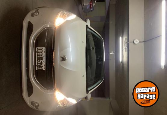 Autos - Peugeot 208 feline pack cuir 2015 Nafta 47000Km - En Venta