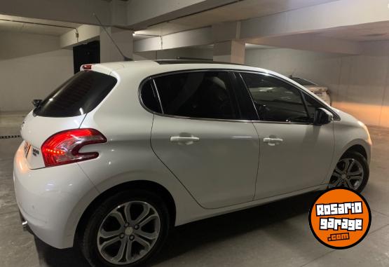 Autos - Peugeot 208 feline pack cuir 2015 Nafta 47000Km - En Venta