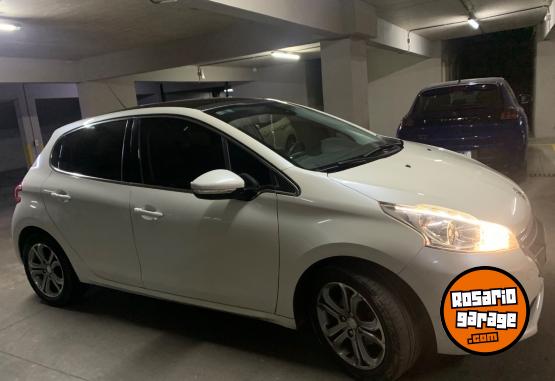 Autos - Peugeot 208 feline pack cuir 2015 Nafta 47000Km - En Venta