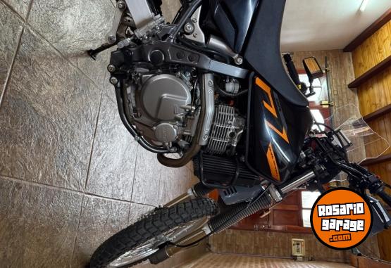 Motos - Suzuki DR 650 2025 Nafta 1900Km - En Venta