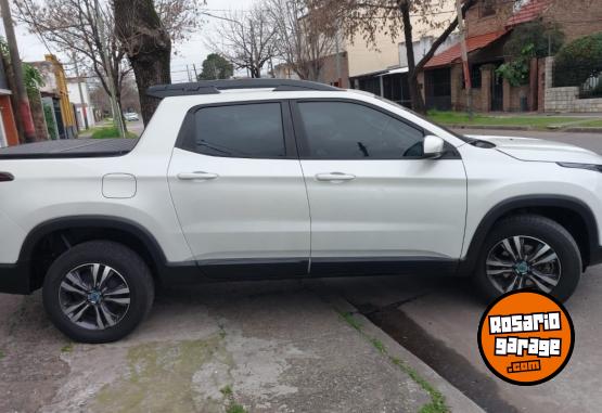 Camionetas - Fiat TORO 2.0TD FREEDOM 2022 Diesel 47000Km - En Venta