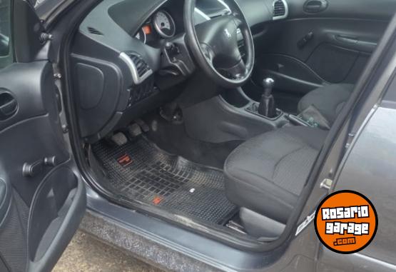 Autos - Peugeot 207 2014 GNC 97000Km - En Venta
