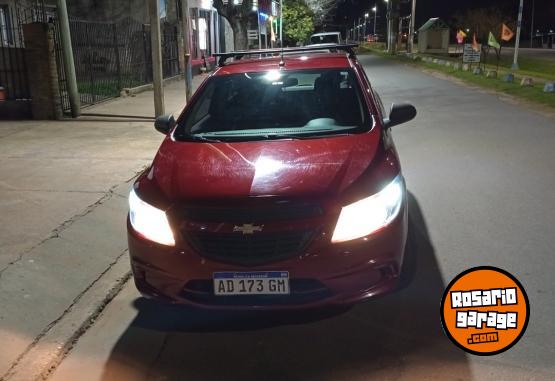 Autos - Chevrolet Onix 2018 Nafta 121000Km - En Venta
