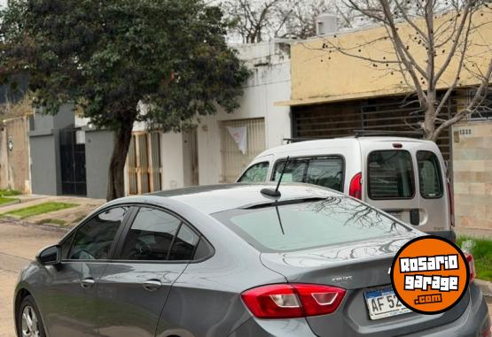 Autos - Chevrolet CRUZE LT 2022 Nafta 82500Km - En Venta