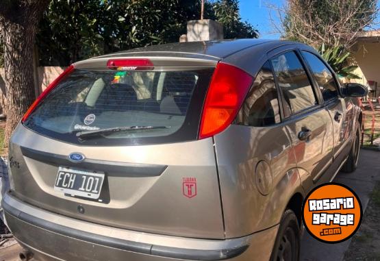 Autos - Ford Focus ambiente 2005 Nafta 208000Km - En Venta