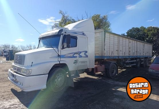 Camiones y Grúas - Equipo completo o por separado - En Venta