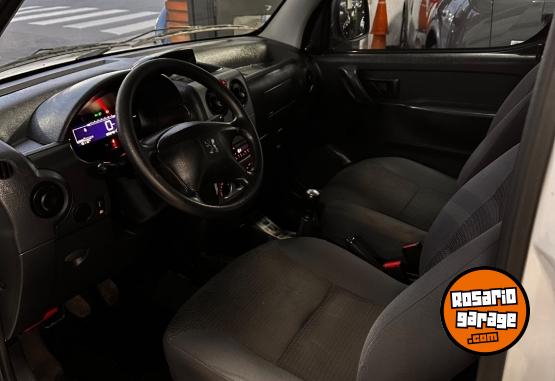 Utilitarios - Peugeot Partner 2021 Diesel 120000Km - En Venta