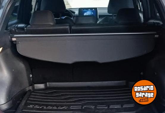 Camionetas - Toyota COROLLA CROSS SEG HÍBRIDO 2022 Electrico / Hibrido 100000Km - En Venta