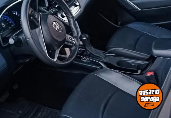 Camionetas - Toyota COROLLA CROSS SEG HÍBRIDO 2022 Electrico / Hibrido 100000Km - En Venta