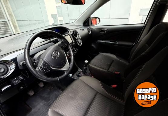 Autos - Toyota Etios Xls 1.5 6M/T 2017 Nafta 138000Km - En Venta